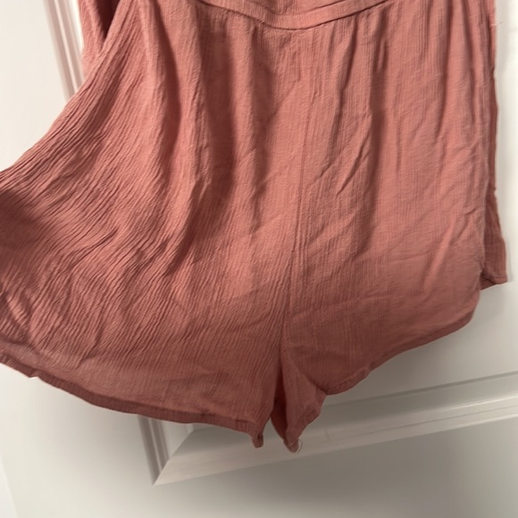 Romper - Picture 3 of 4